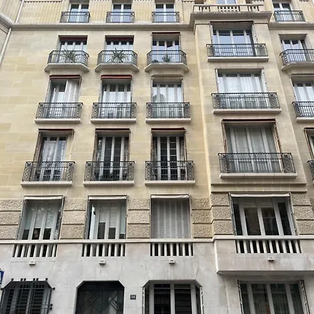 Eiffel House *